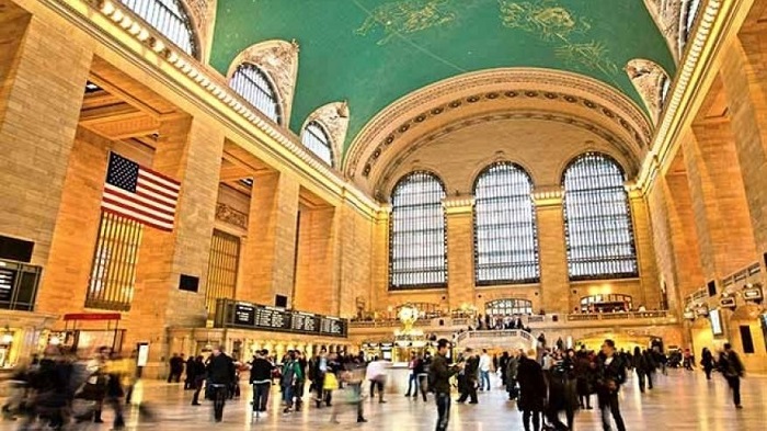 E-cigarette explodes in man`s pants at NYC`s Grand Central 
